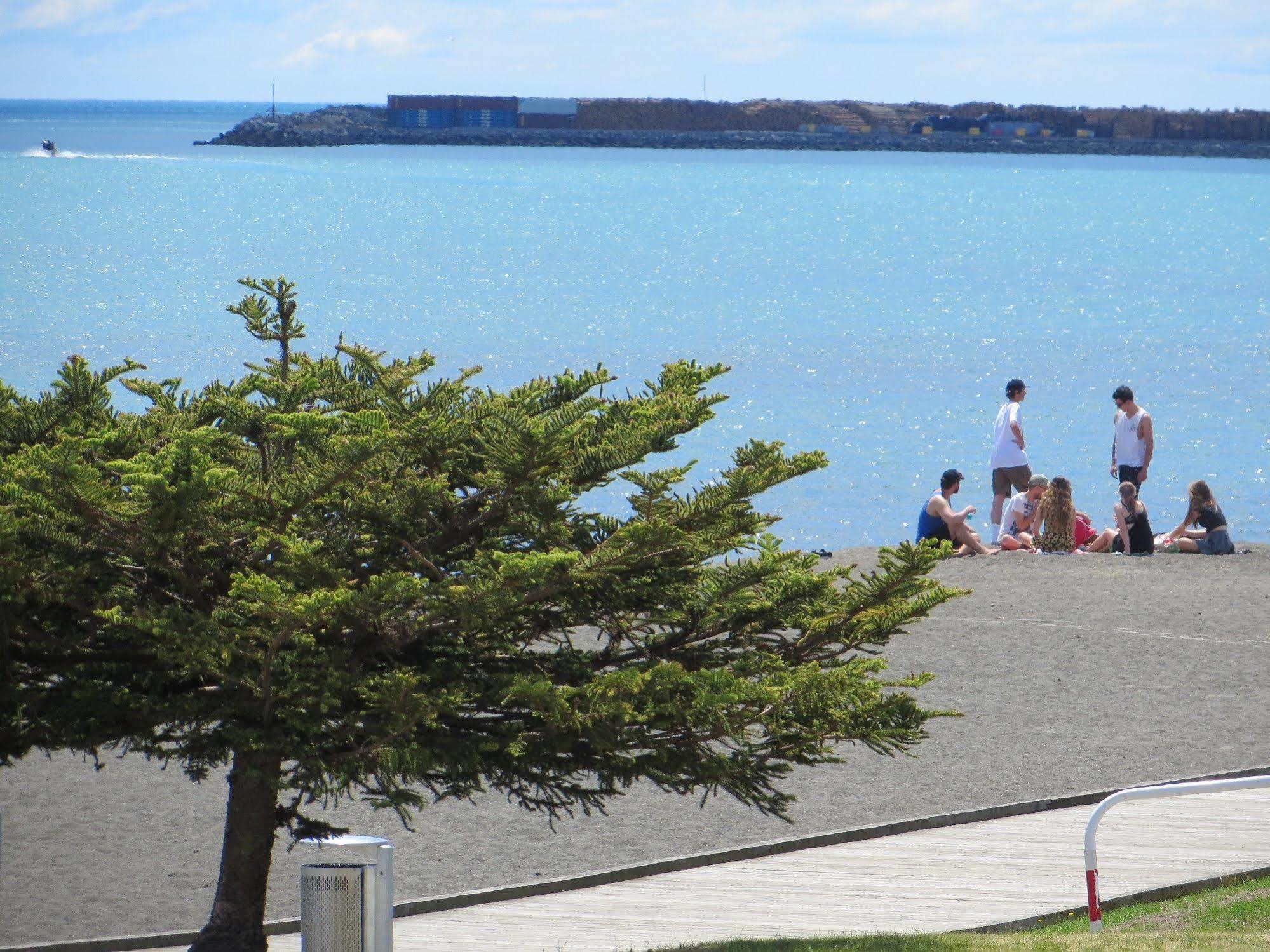Harbour View Motel On Ahuriri Beach In Napier Nz With Sea View Suites Zewnętrze zdjęcie